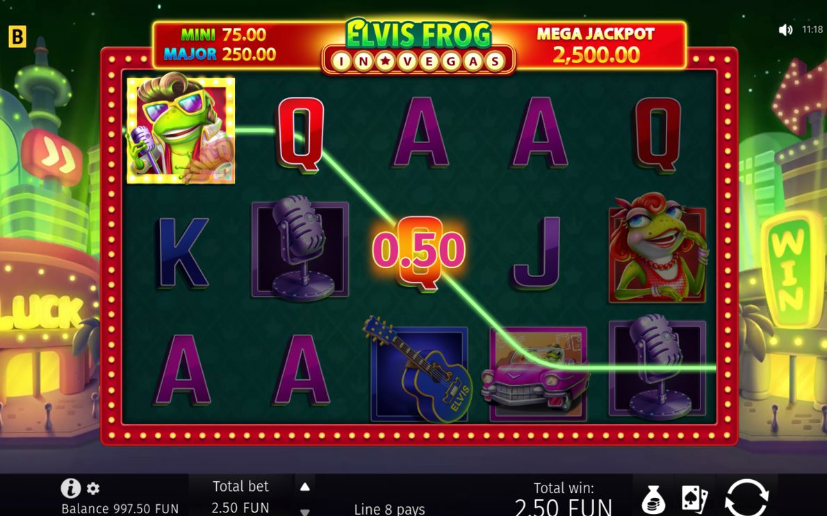 Win amount and Gamble option after a base game spin